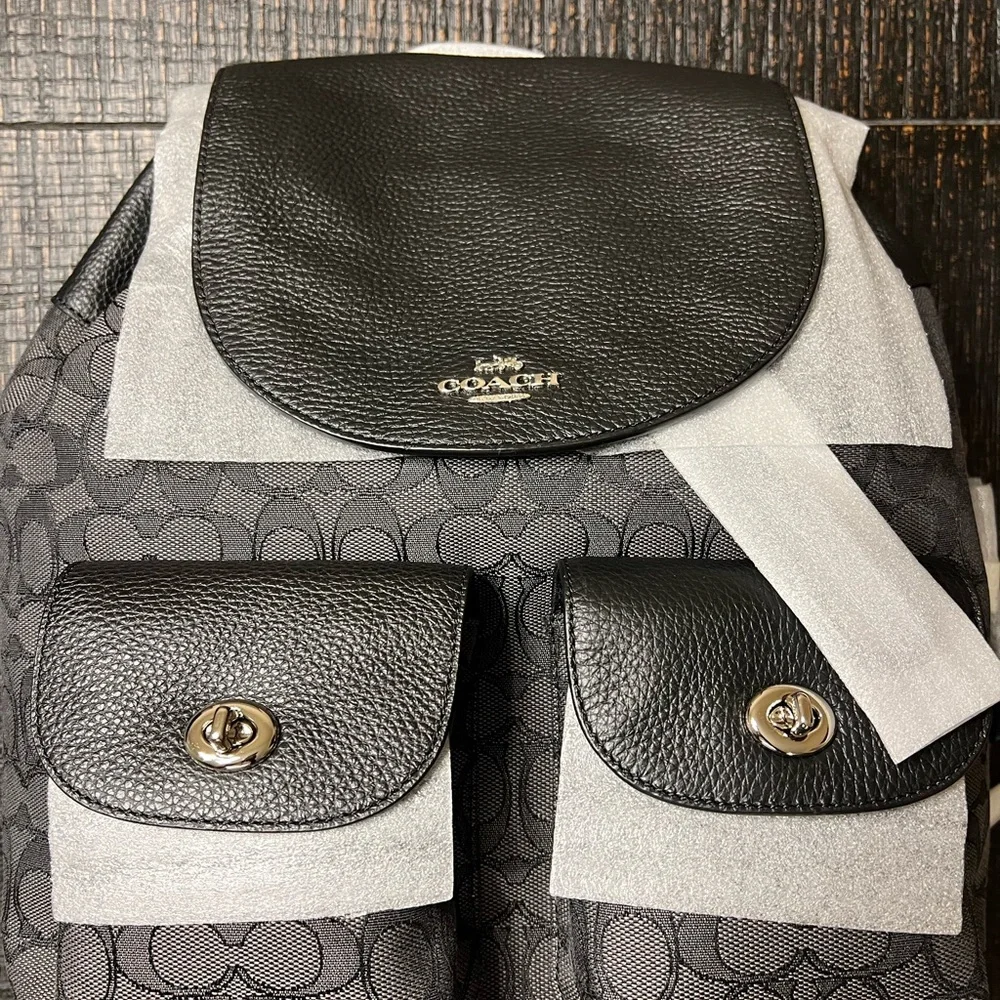 Coach Signature Backpack - Picture 2 of 4